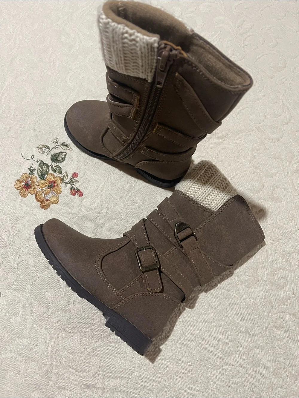 GIRL'S LIL LANEY RACHEL SHOES BOOTS SIZE 6 LIKE NEW - NUTMEG.